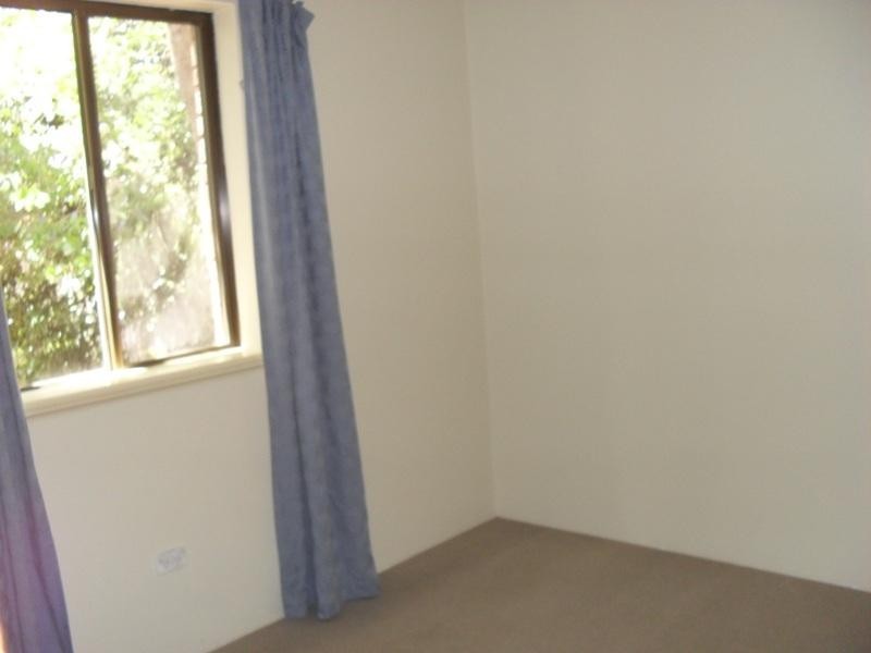 12 Winsor Road, Kalamunda WA 6076