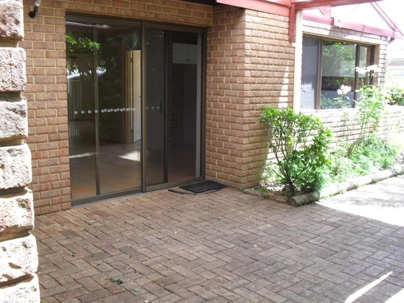 12 Winsor Road, Kalamunda WA 6076