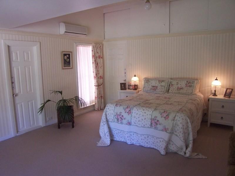 6 Parke Road, Gooseberry Hill WA 6076