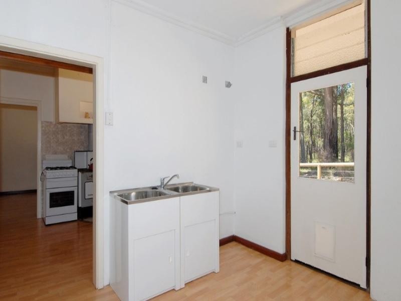 915 Mundaring Weir Road, Paulls Valley WA 6076