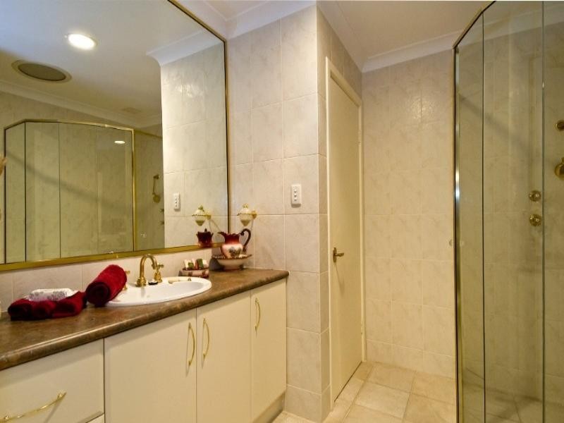 50 Nelson Crescent, Lesmurdie WA 6076