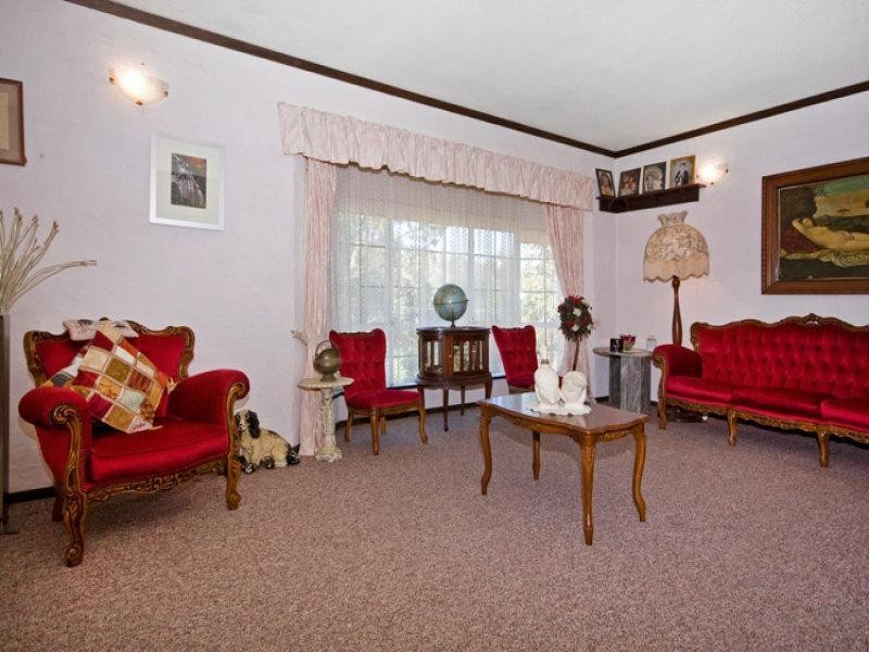 31 Marri Crescent, Lesmurdie WA 6076