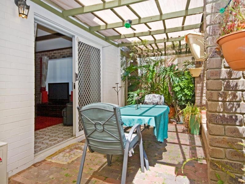 31 Marri Crescent, Lesmurdie WA 6076