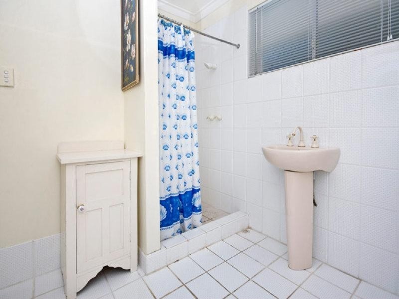 31 Marri Crescent, Lesmurdie WA 6076