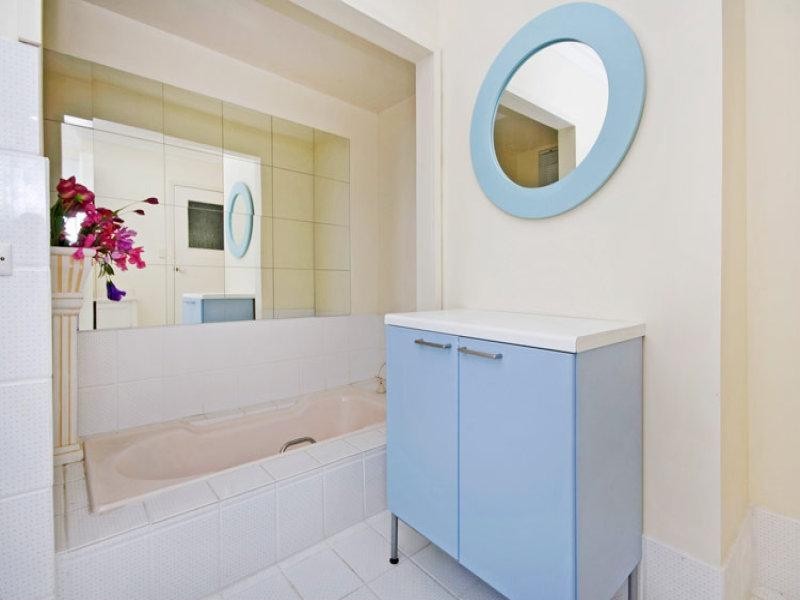 31 Marri Crescent, Lesmurdie WA 6076