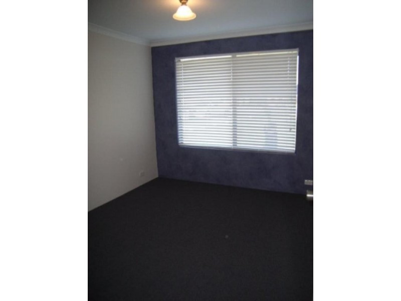 6 Witney Court, High Wycombe WA 6057