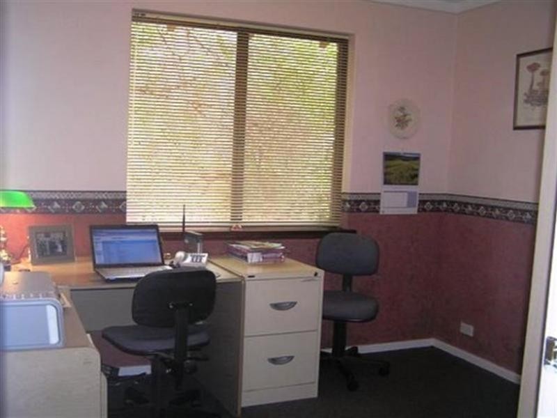 65 Chislehurst Road, Lesmurdie WA 6076