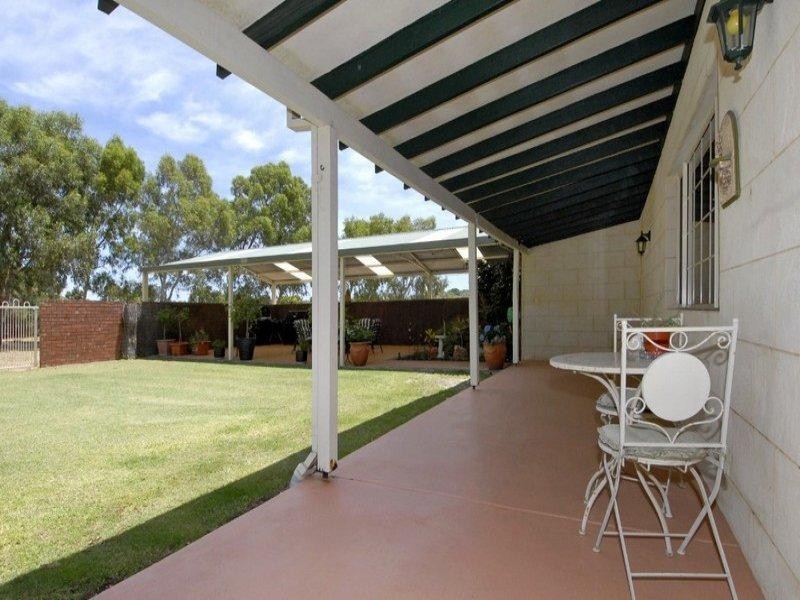 80 Crystal Brook Road, Wattle Grove WA 6107