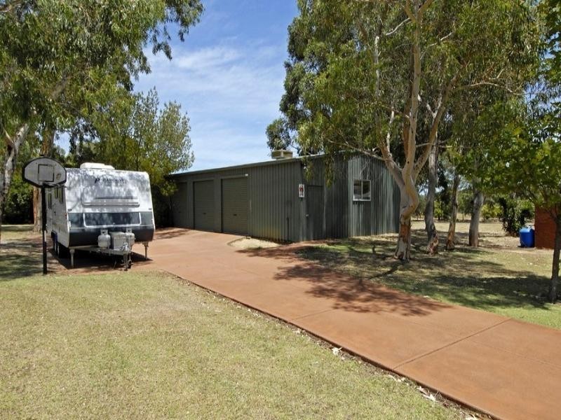 80 Crystal Brook Road, Wattle Grove WA 6107