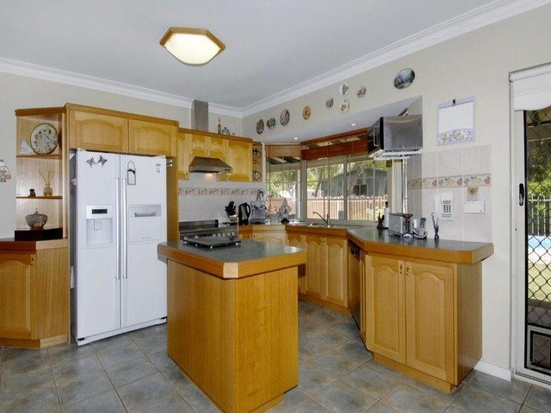 80 Crystal Brook Road, Wattle Grove WA 6107