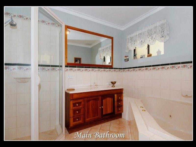 80 Crystal Brook Road, Wattle Grove WA 6107