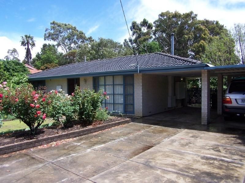 10 Wyee Place, Gooseberry Hill WA 6076