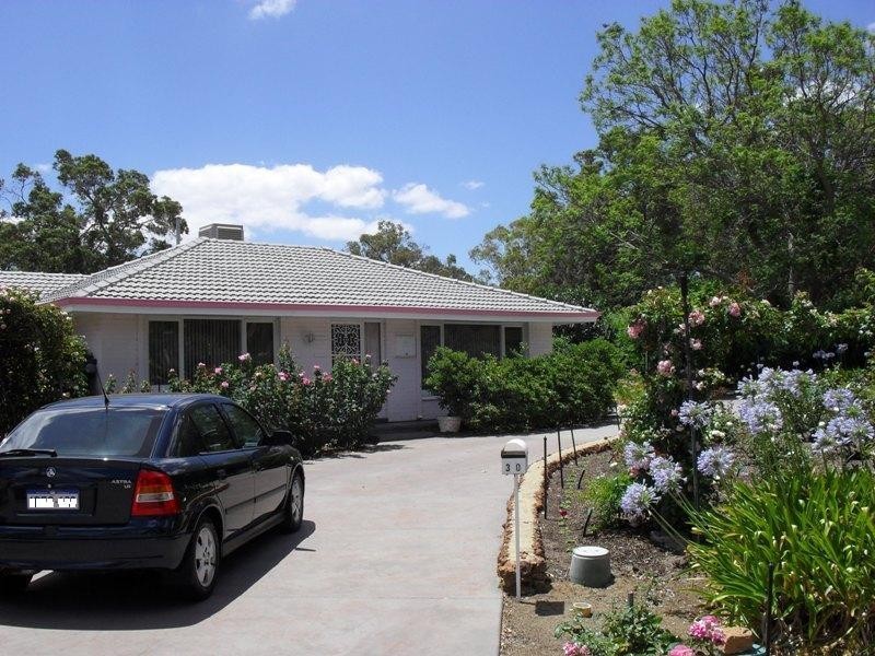 30 Parke Road, Gooseberry Hill WA 6076