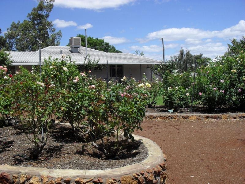 30 Parke Road, Gooseberry Hill WA 6076