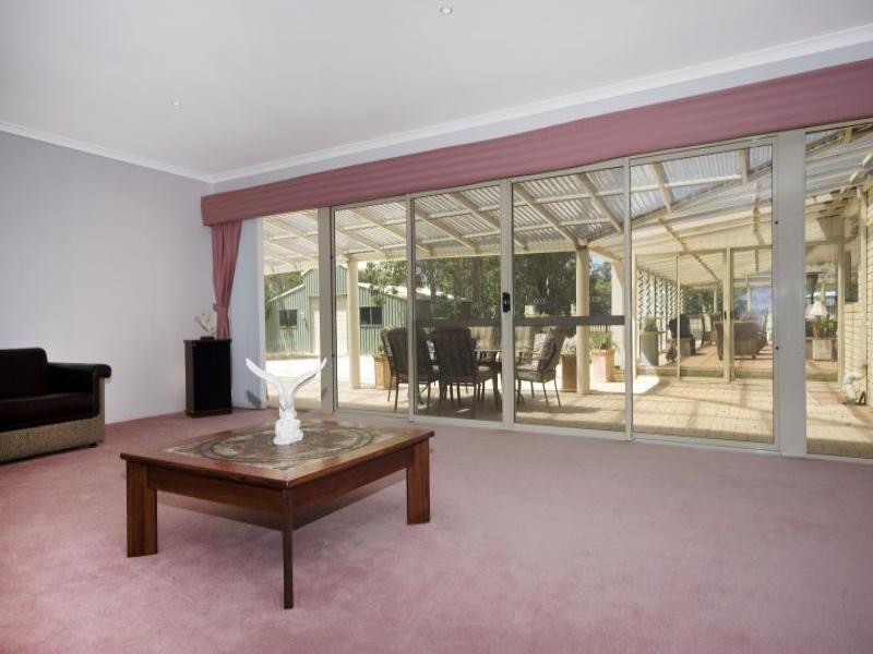 39 Oxford Court, Maida Vale WA 6057