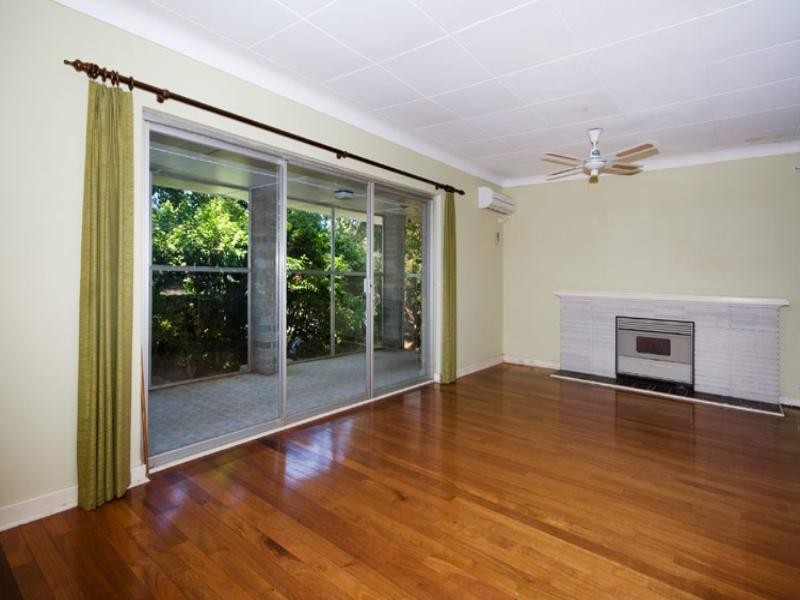 5 Broula Road, Kalamunda WA 6076