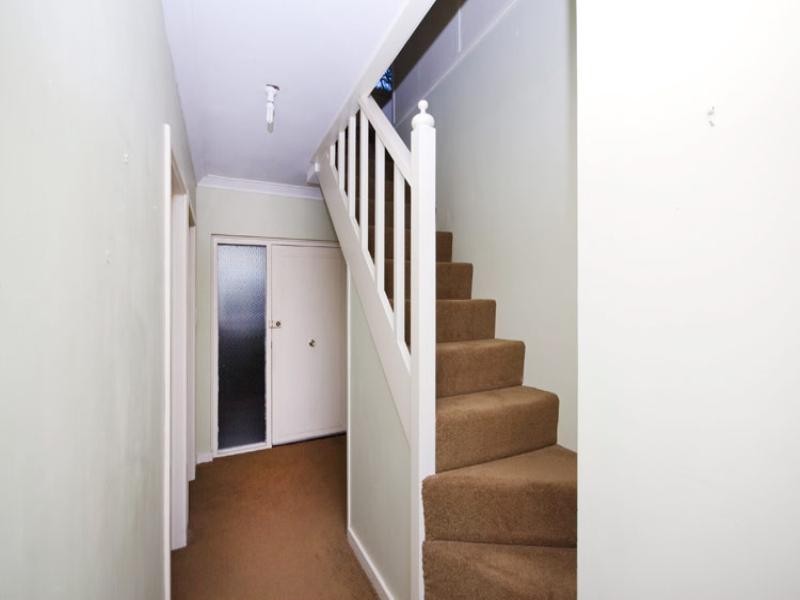 5 Broula Road, Kalamunda WA 6076