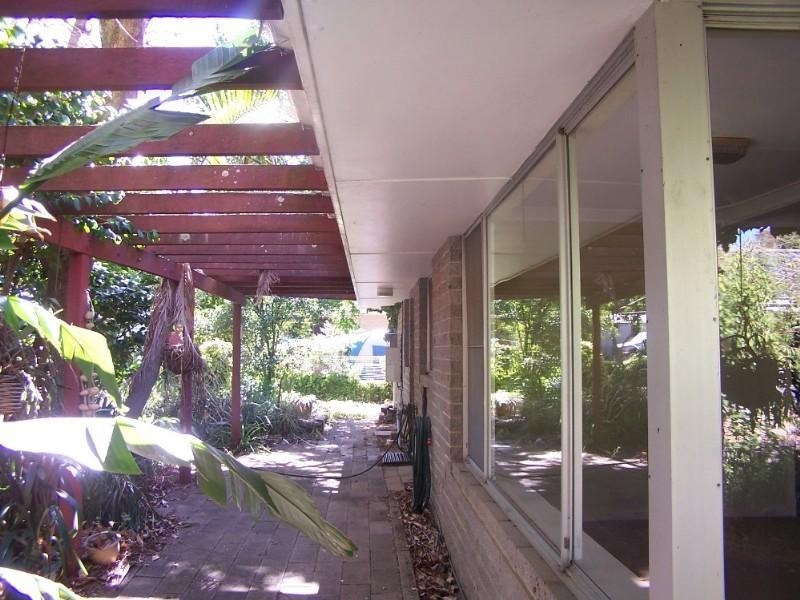 5 Broula Road, Kalamunda WA 6076