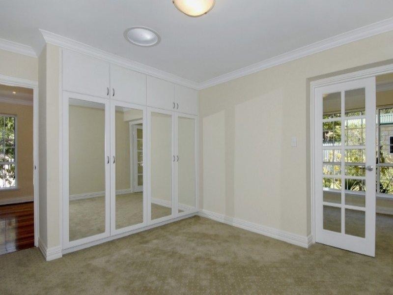 Villa 1/2 Headingly Road, Kalamunda WA 6076