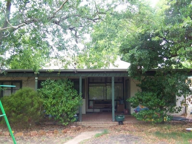 27 Alpine Road, Kalamunda WA 6076