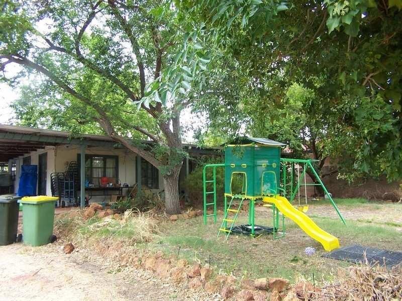 27 Alpine Road, Kalamunda WA 6076