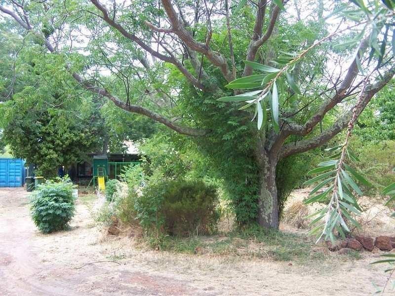 27 Alpine Road, Kalamunda WA 6076