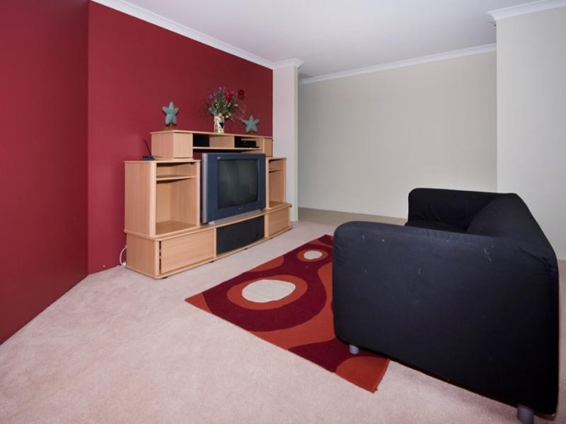 28 Cedar Way, Forrestfield WA 6058