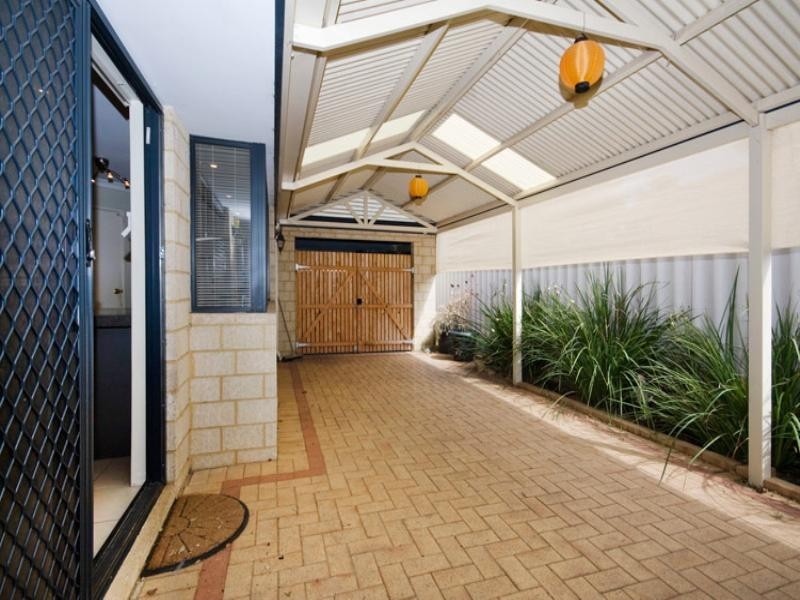 28 Cedar Way, Forrestfield WA 6058