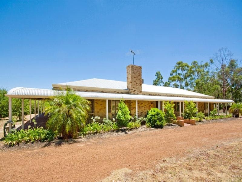 35 John Farrant Drive, Gooseberry Hill WA 6076