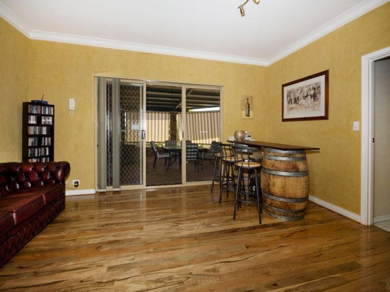 35 John Farrant Drive, Gooseberry Hill WA 6076