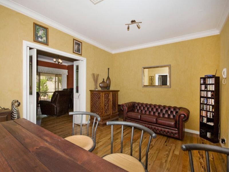 35 John Farrant Drive, Gooseberry Hill WA 6076