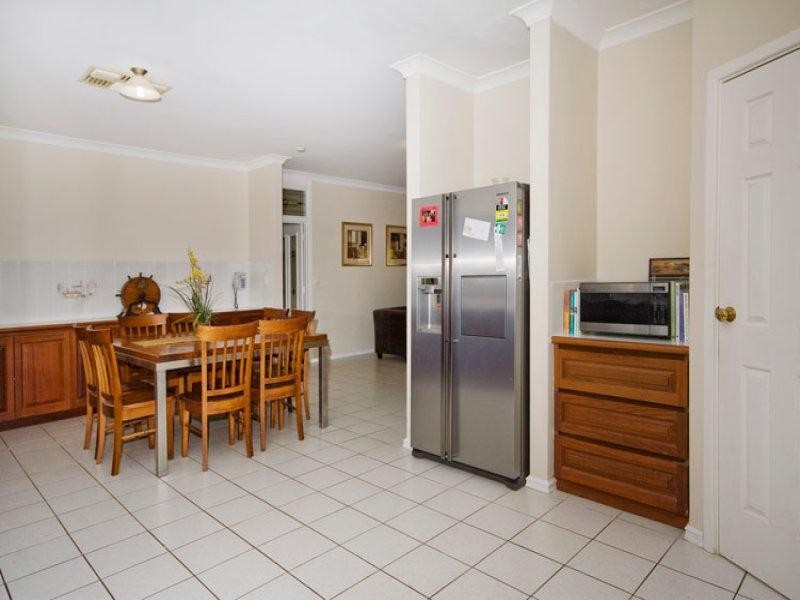 35 John Farrant Drive, Gooseberry Hill WA 6076