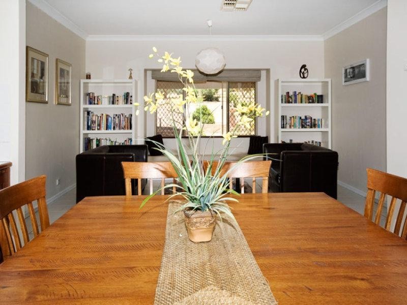 35 John Farrant Drive, Gooseberry Hill WA 6076