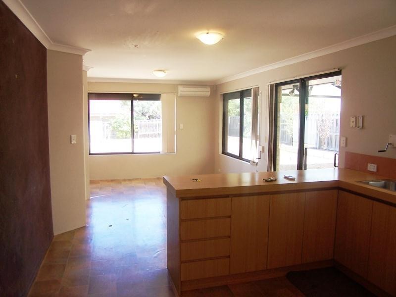 52 Waterlily Drive, Stratton WA 6056