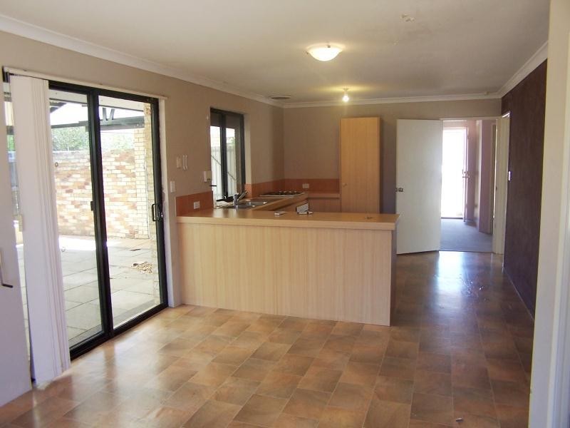 52 Waterlily Drive, Stratton WA 6056