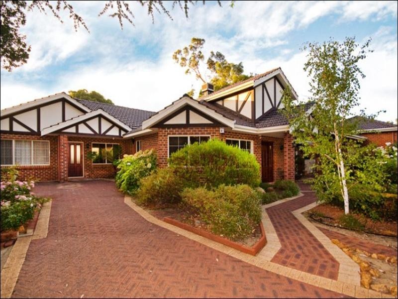 33 George Road, Lesmurdie WA 6076