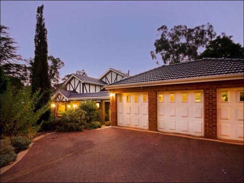 33 George Road, Lesmurdie WA 6076