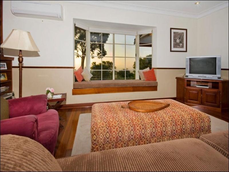 33 George Road, Lesmurdie WA 6076