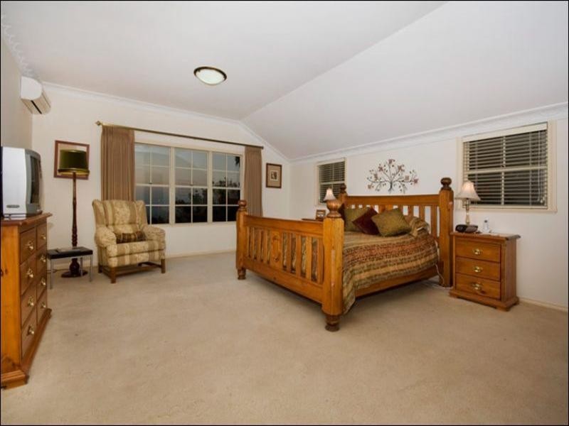 33 George Road, Lesmurdie WA 6076