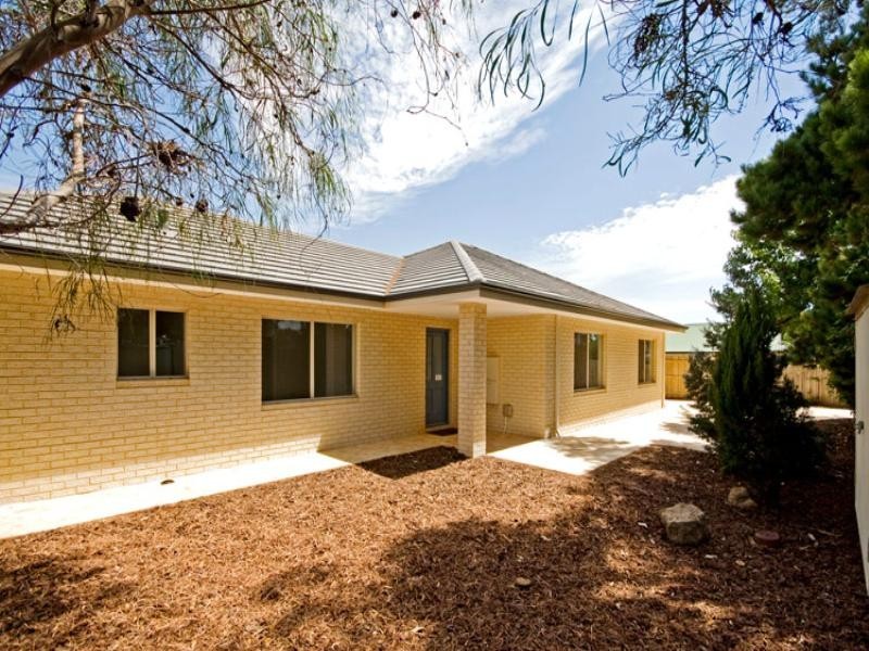 1/26 Canning Road, Kalamunda WA 6076