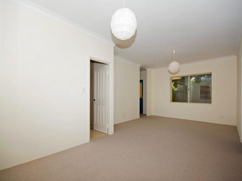 1/26 Canning Road, Kalamunda WA 6076