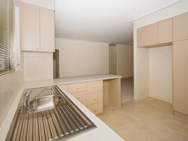 1/26 Canning Road, Kalamunda WA 6076