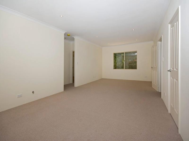 1/26 Canning Road, Kalamunda WA 6076