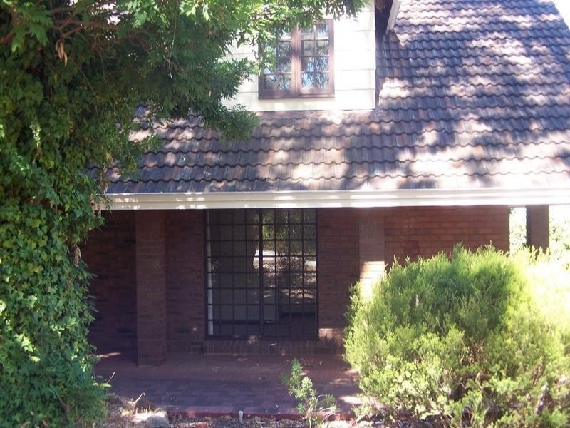 2/8 Shelley Road, Kalamunda WA 6076