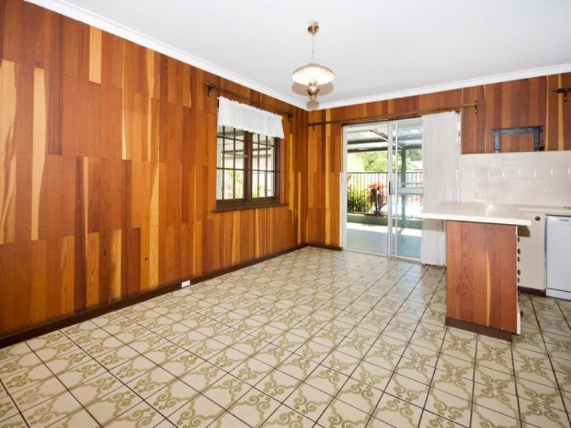 15 Baronet Road, Lesmurdie WA 6076