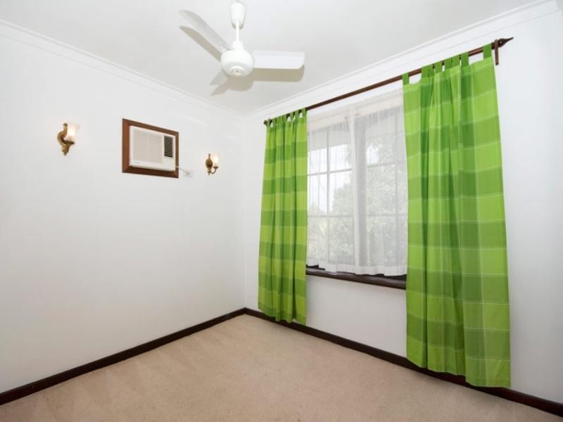 15 Baronet Road, Lesmurdie WA 6076