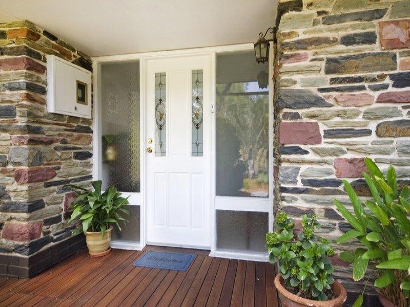 4 Connor Road, Lesmurdie WA 6076