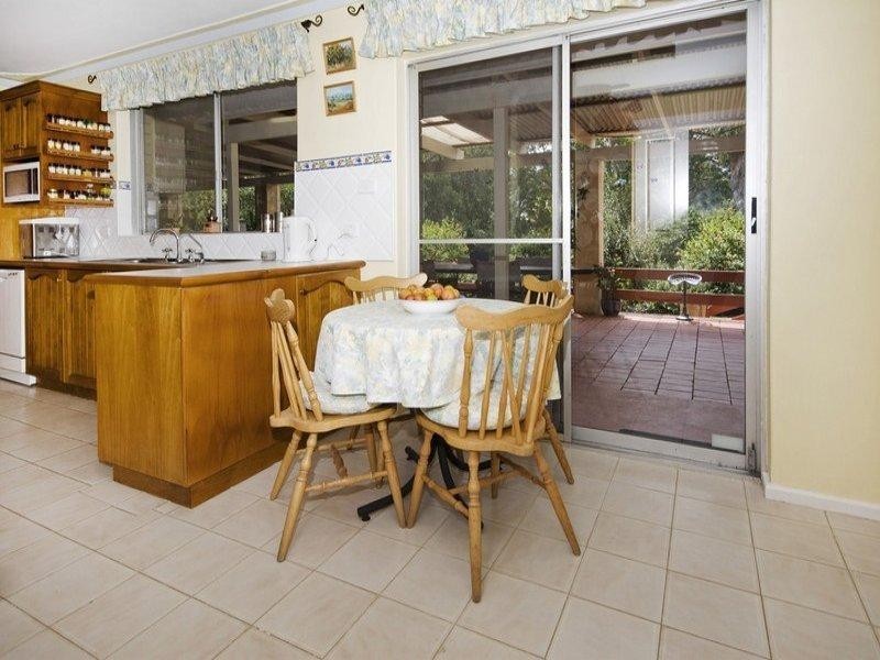 4 Connor Road, Lesmurdie WA 6076