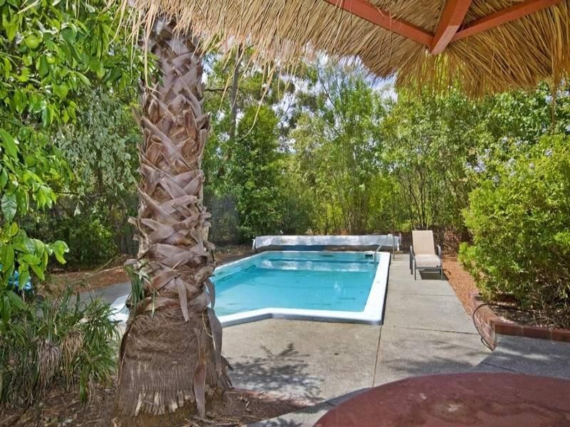 4 Connor Road, Lesmurdie WA 6076