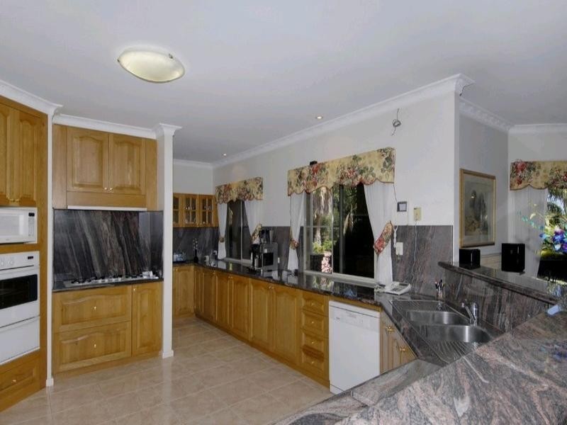 32 Gray Road, Gooseberry Hill WA 6076